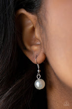 Load image into Gallery viewer, Miss Majestic White