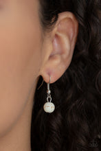 Load image into Gallery viewer, Sandstone Oasis White