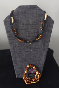 Tiki Oasis Brown Necklace set