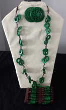 Load image into Gallery viewer, Ocean Vacay Waikiki Green Necklace Set
